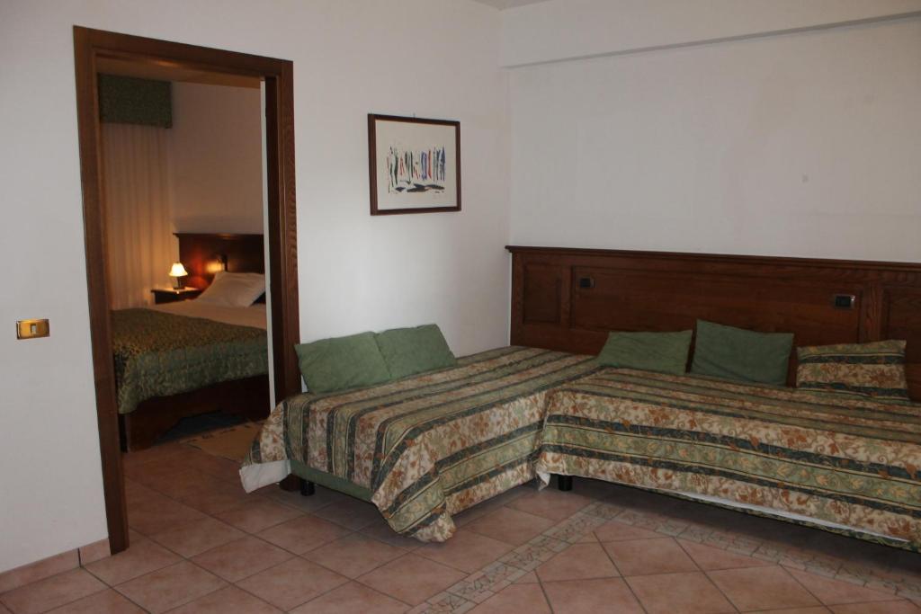 Residence La Piscina Isola del Gran Sasso dʼItalia Pokój zdjęcie